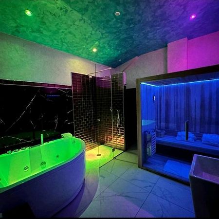Setteabbracci Suite & Apartments بارونيسي المظهر الخارجي الصورة