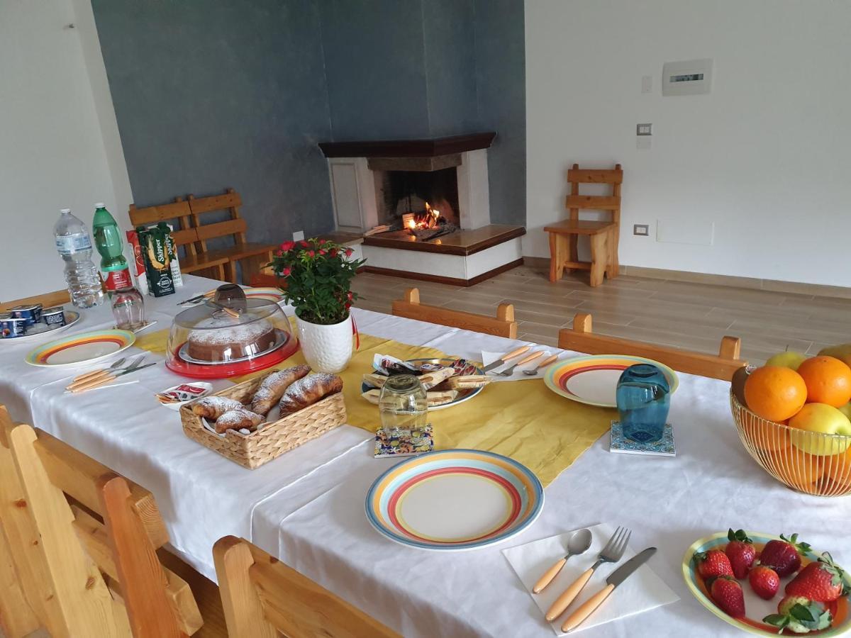 Setteabbracci Suite & Apartments بارونيسي المظهر الخارجي الصورة