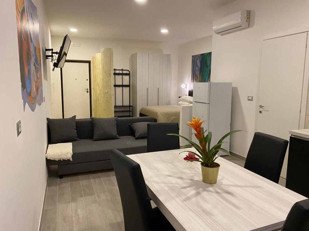 Setteabbracci Suite & Apartments بارونيسي المظهر الخارجي الصورة
