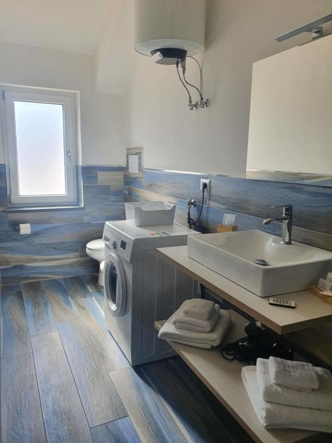 Setteabbracci Suite & Apartments بارونيسي المظهر الخارجي الصورة