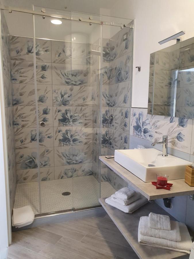 Setteabbracci Suite & Apartments بارونيسي المظهر الخارجي الصورة