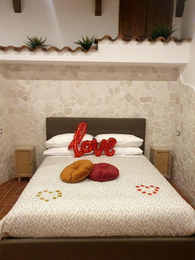 Setteabbracci Suite & Apartments بارونيسي المظهر الخارجي الصورة